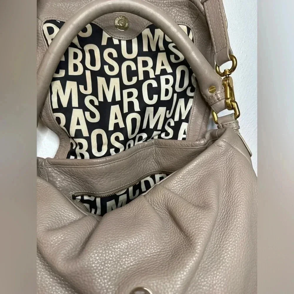 MARC JACOBS LIL UKITA DIRTY MARTINI TAUPE LEATHER CROSSBODY SHOULDER BAG